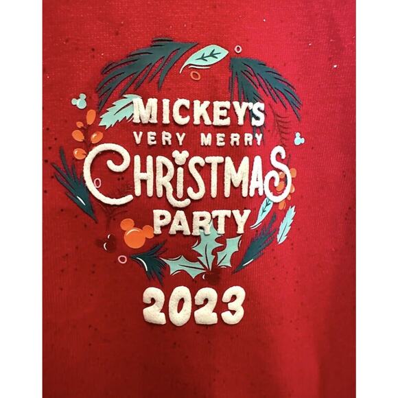 2023 Disney Mickey's Very Merry Christmas Party Adult Spirit Jersey Size M NEW - Picture 5 of 5